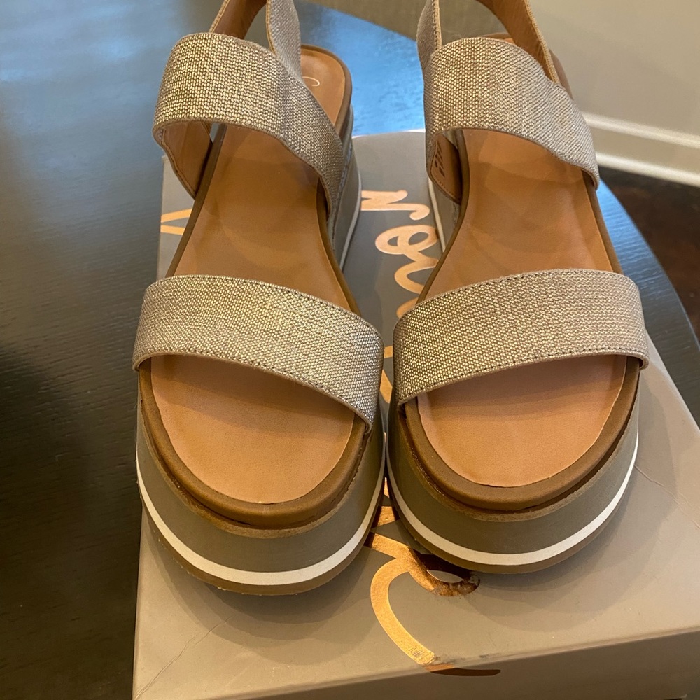 Size 9 Wedge Sandals *Never Worn*